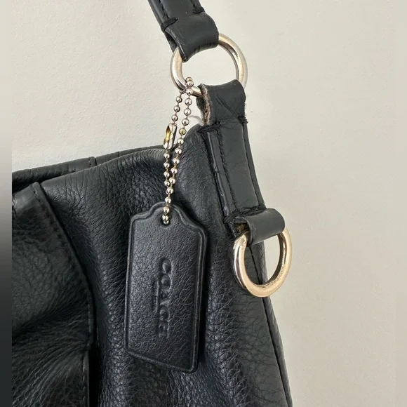 Coach Scout 100% leather bag - Picture 4 of 8